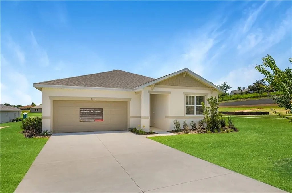 2551 Autumn Stream Drive Leesburg FL 34748