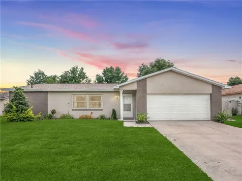 613 Grovewood Avenue Sanford FL 32773