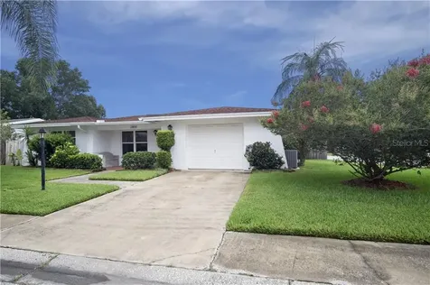 1800 Chinaberry Drive Oldsmar FL 34677