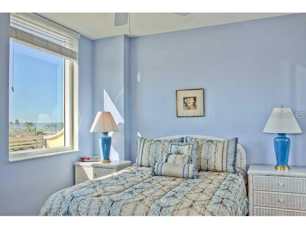 800 N. Tamiami Trail Sarasota FL 34236