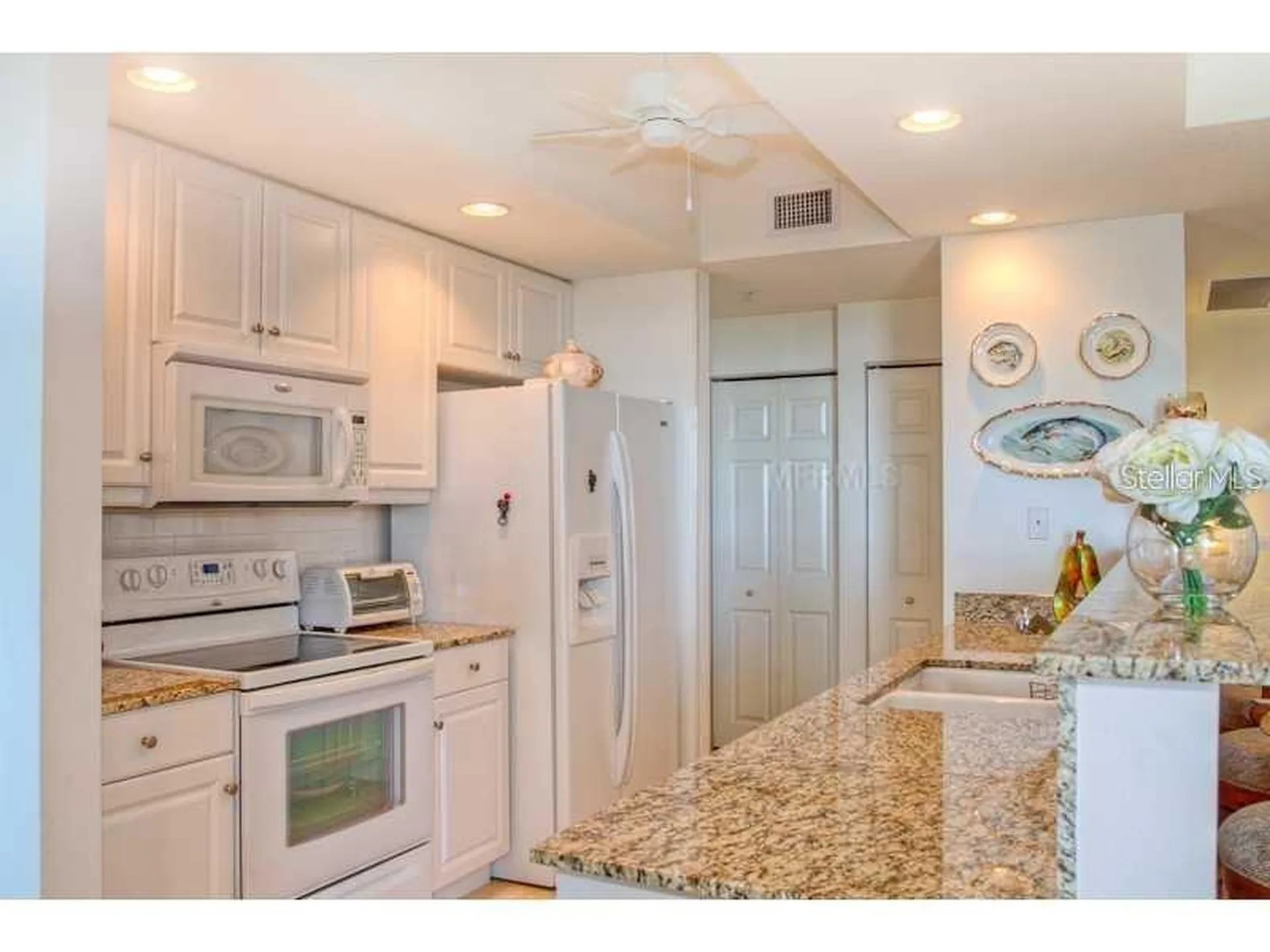 800 N. Tamiami Trail Sarasota FL 34236