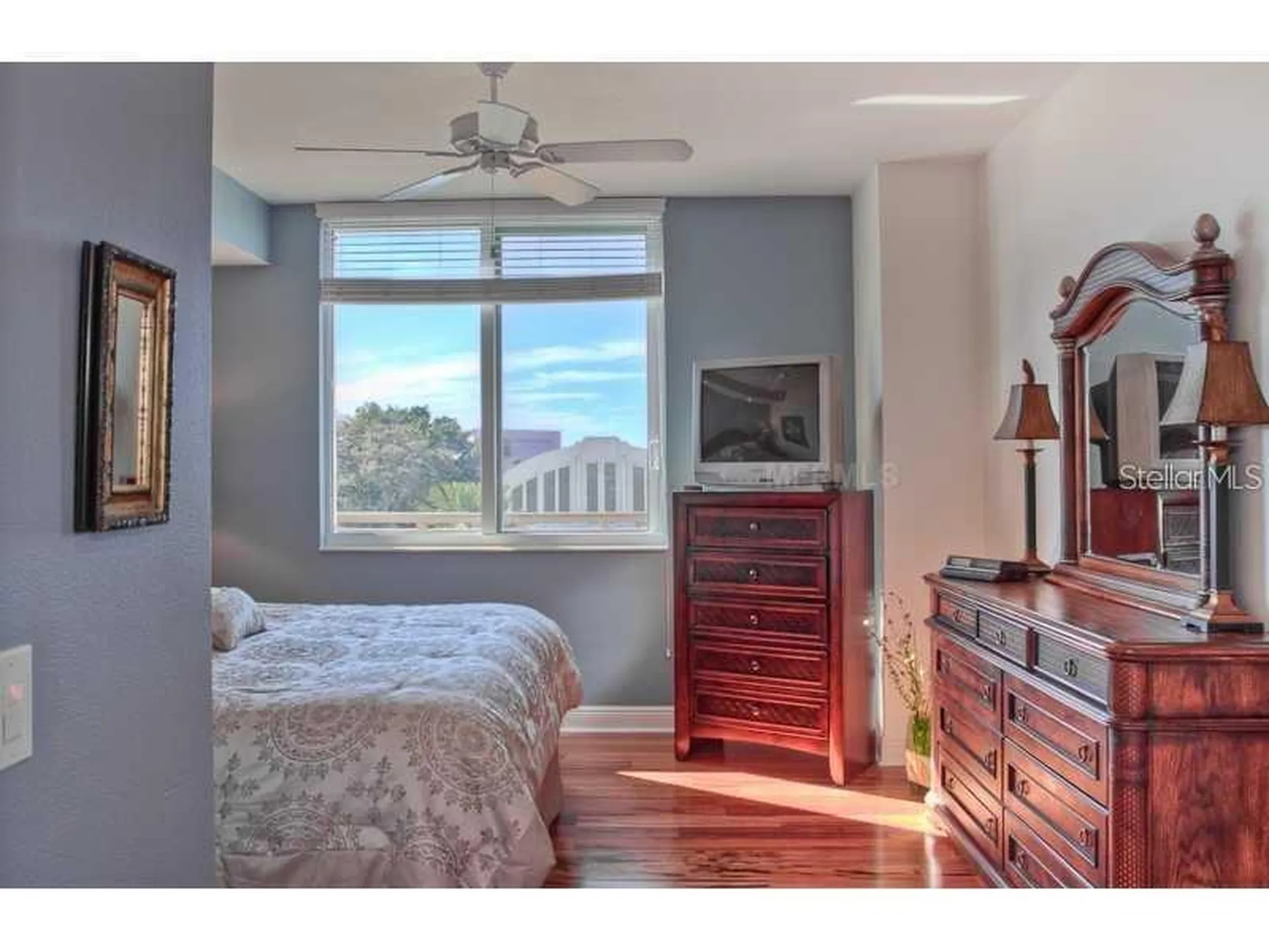 800 N. Tamiami Trail Sarasota FL 34236