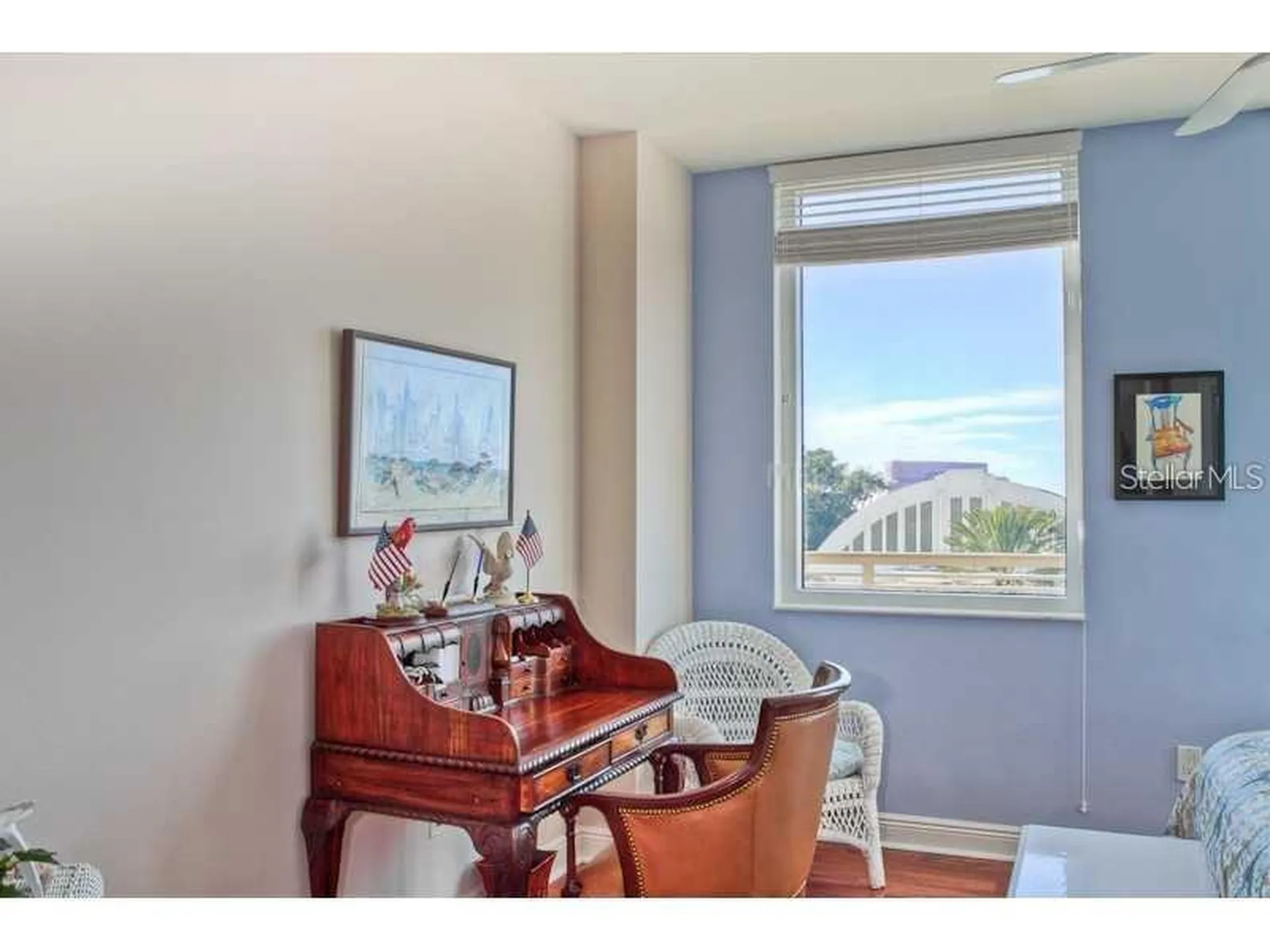 800 N. Tamiami Trail Sarasota FL 34236