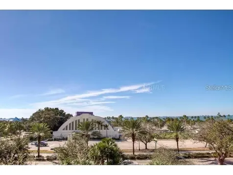 800 N. Tamiami Trail Sarasota FL 34236