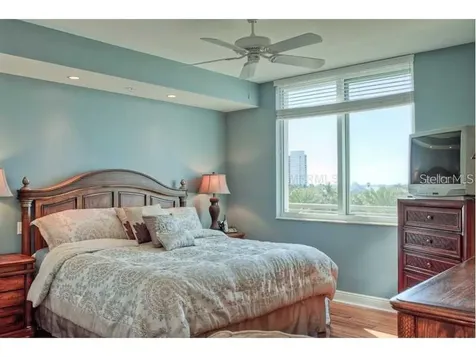 800 N. Tamiami Trail Sarasota FL 34236