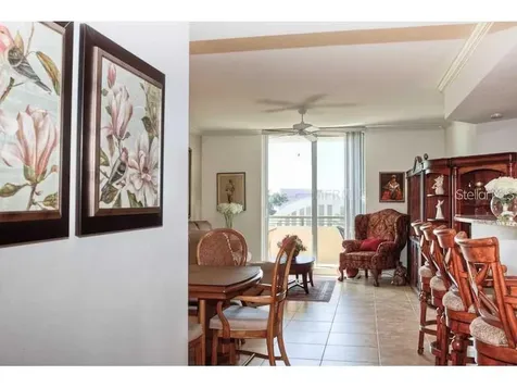 800 N. Tamiami Trail Sarasota FL 34236