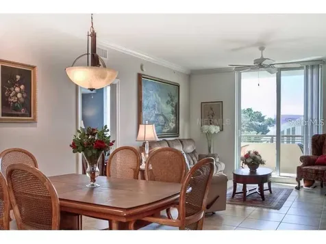 800 N. Tamiami Trail Sarasota FL 34236