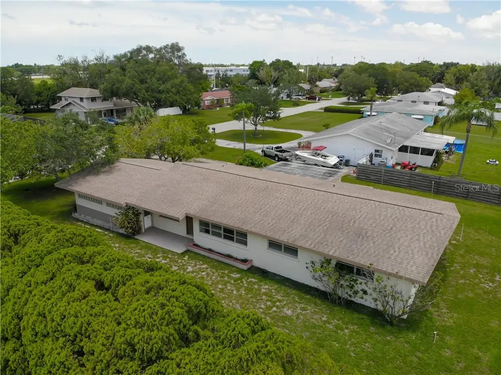 2815 57th Avenue W Bradenton FL 34207