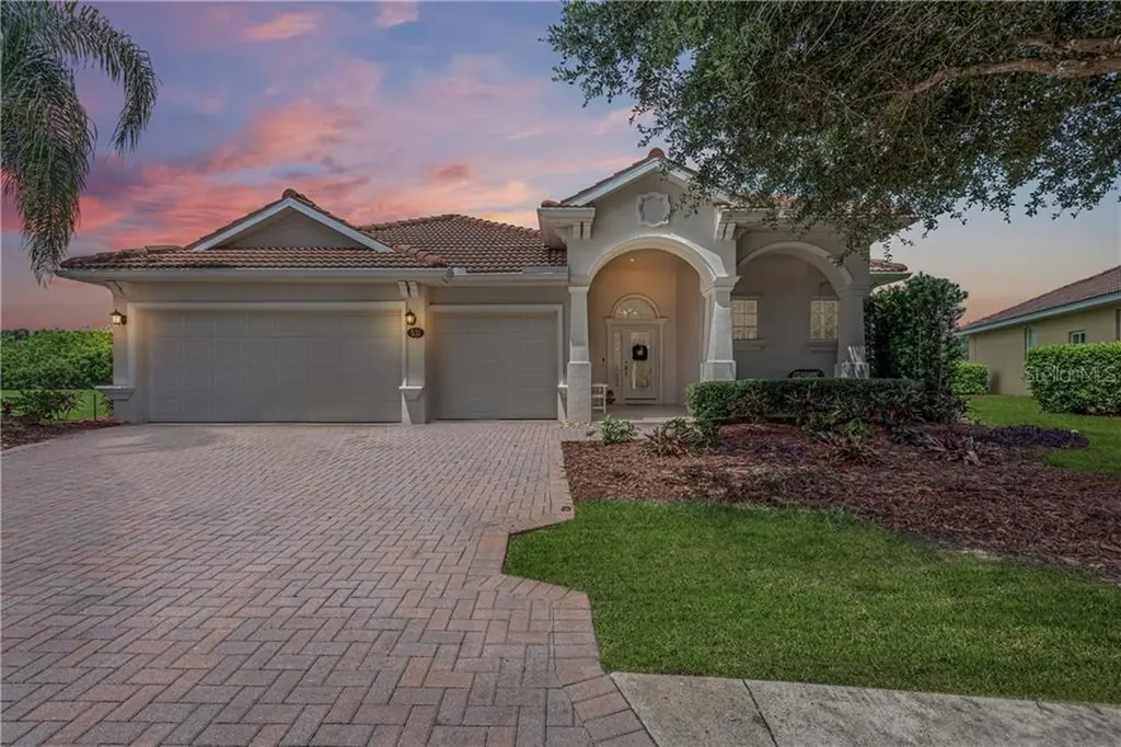 531 Grand Preserve Cove Bradenton FL 34212