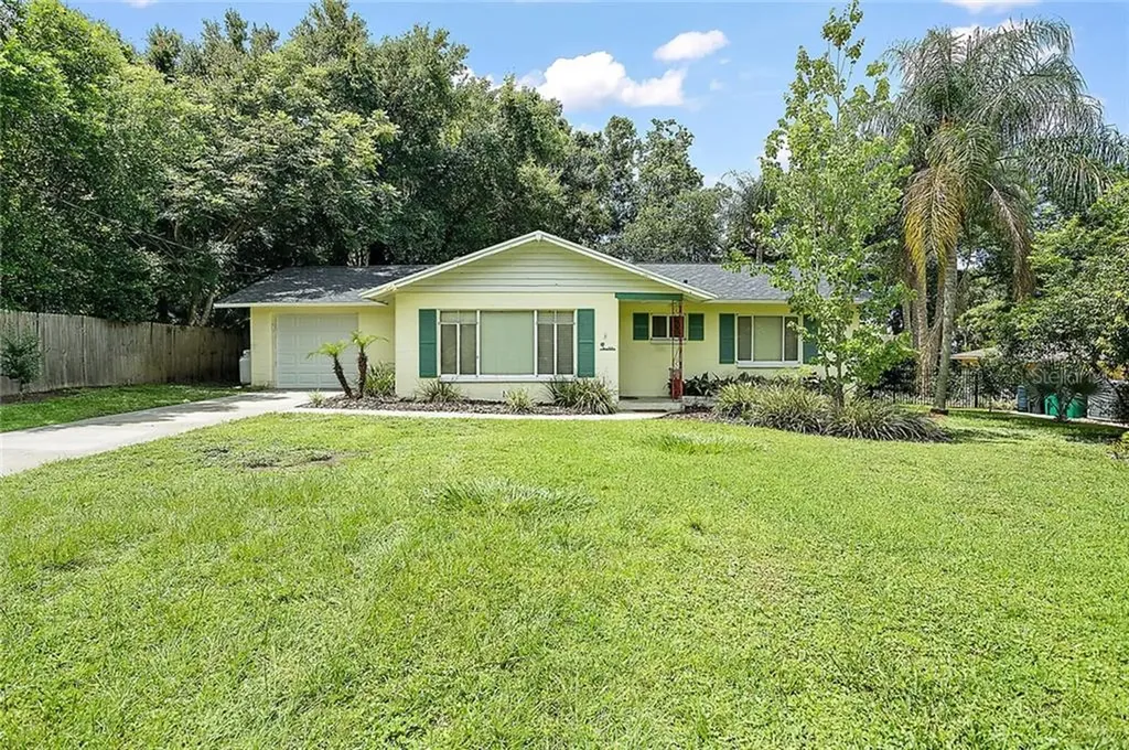 416 W 10th Avenue Mount Dora FL 32757