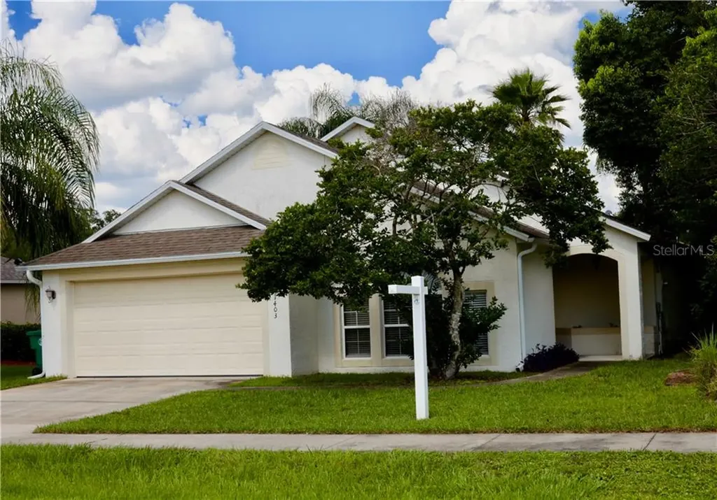 1403 Island Cove Drive Deland FL 32724