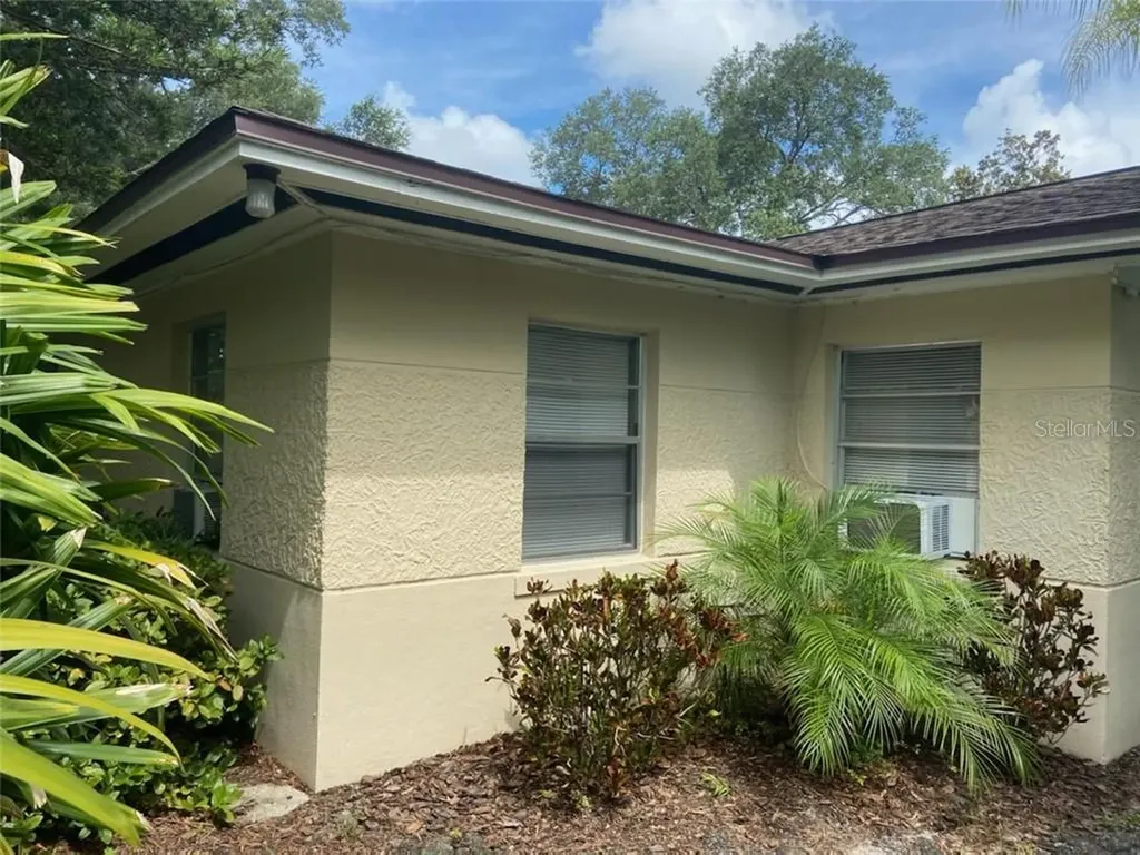 10812 N Edison Avenue Tampa FL 33612
