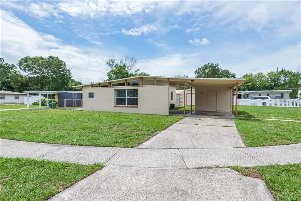4304 W Wisconsin Avenue Tampa FL 33616