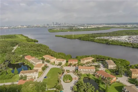 4776 Tuscan Loon Drive Tampa FL 33619
