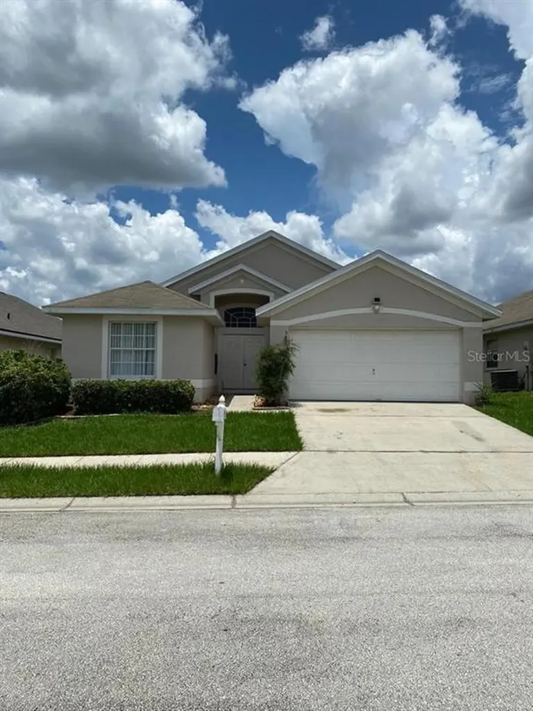 548 Brayton Lane Davenport FL 33897