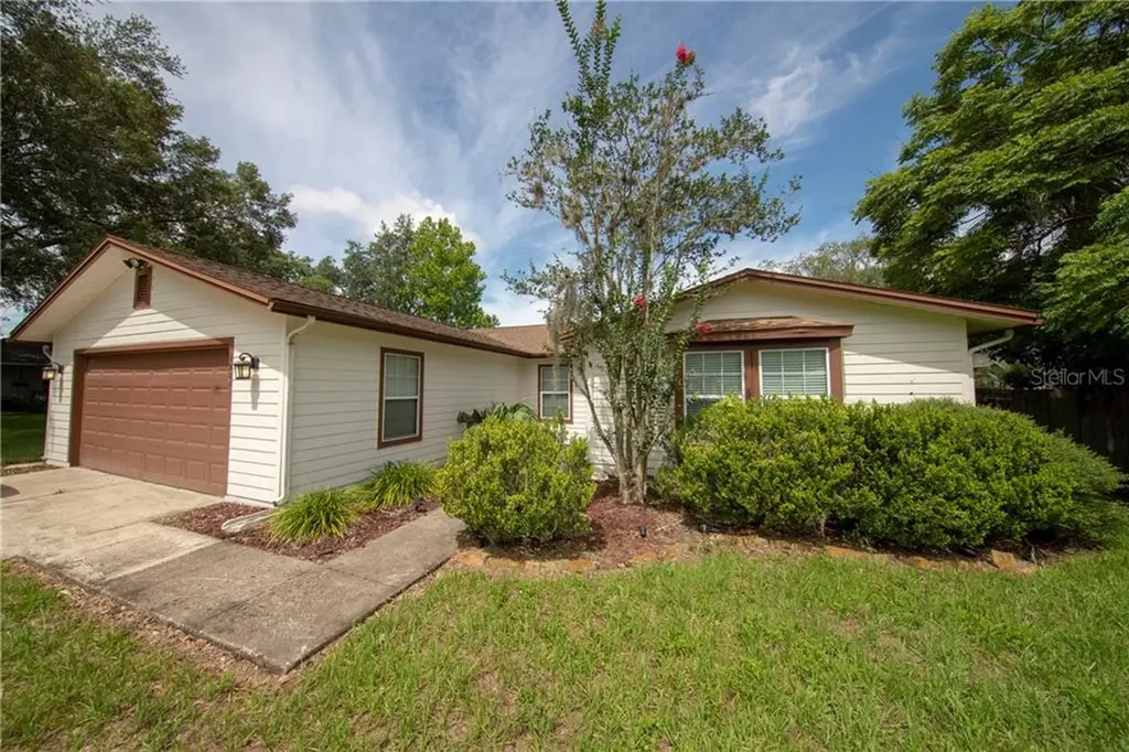 4925 Churchill Place Land O Lakes FL 34639