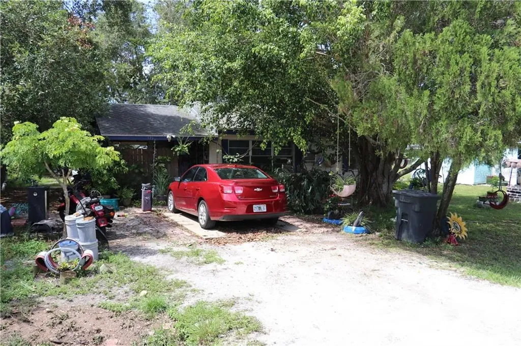 321 W Fray Street Englewood FL 34223