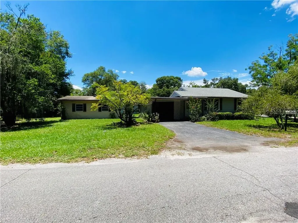 1707 N Ferrell Street Plant City FL 33563