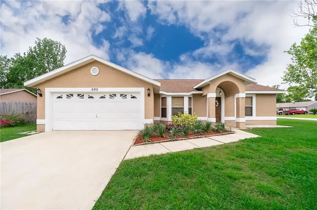 590 Noremac Avenue Deltona FL 32738