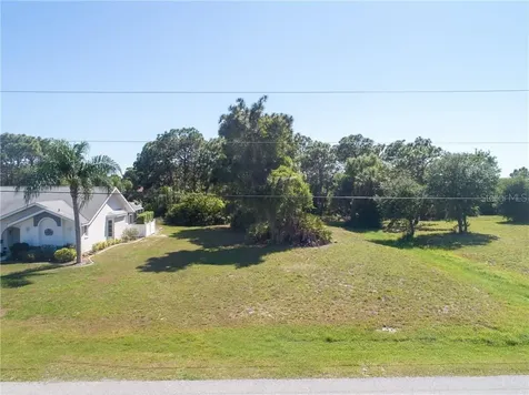 79 Pinehurst Court Rotonda West FL 33947