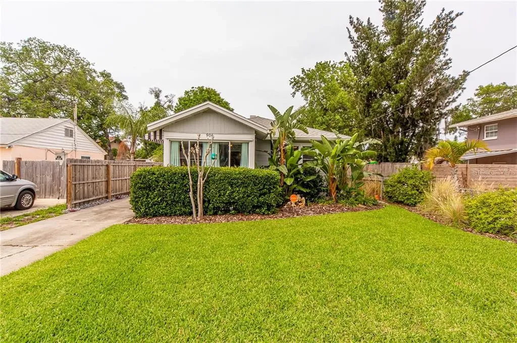 906 Jeffords Street Clearwater FL 33756