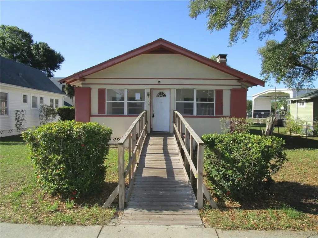 1034 16th Avenue S St Petersburg FL 33705