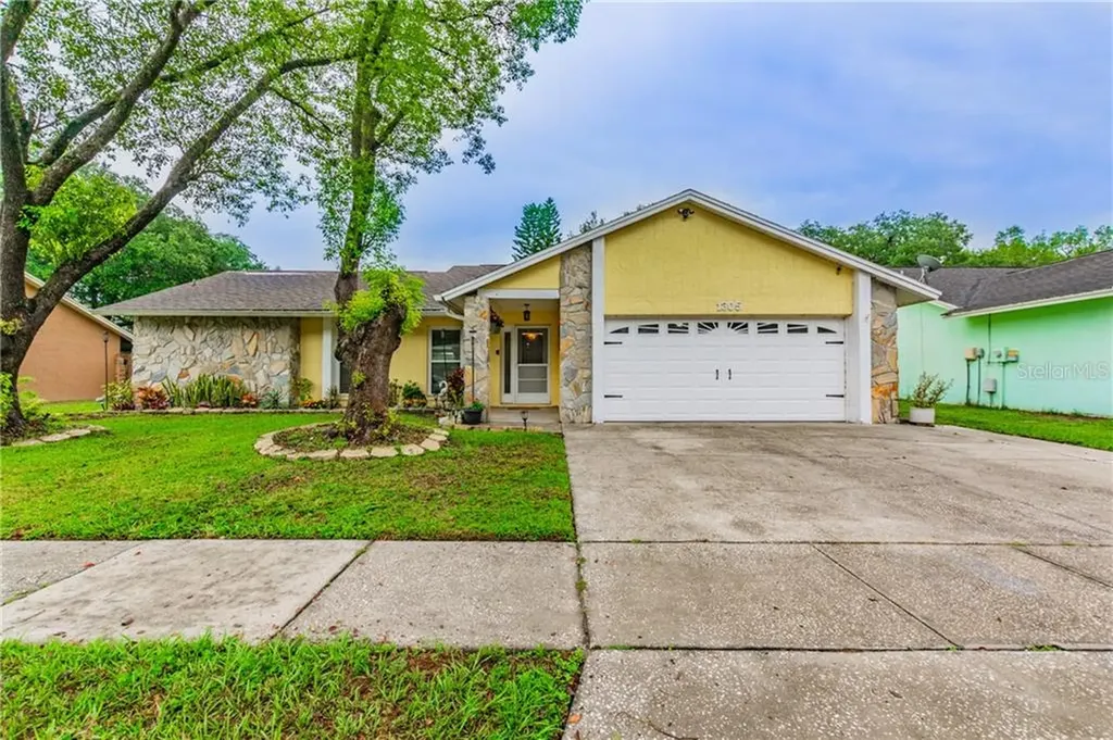 1305 Windjammer Place Valrico FL 33594