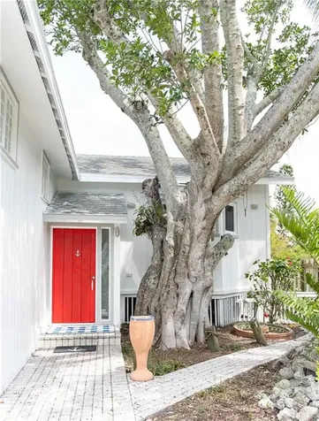 3951 Roberts Point Road Sarasota FL 34242