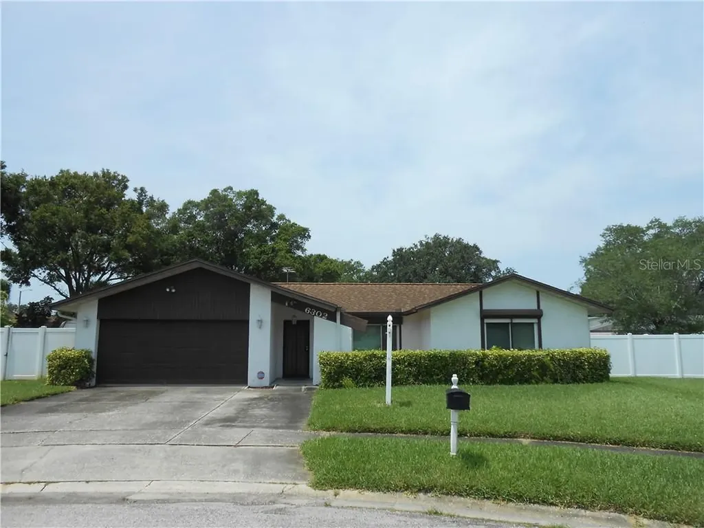 6302 Woodland Boulevard N Pinellas Park FL 33781
