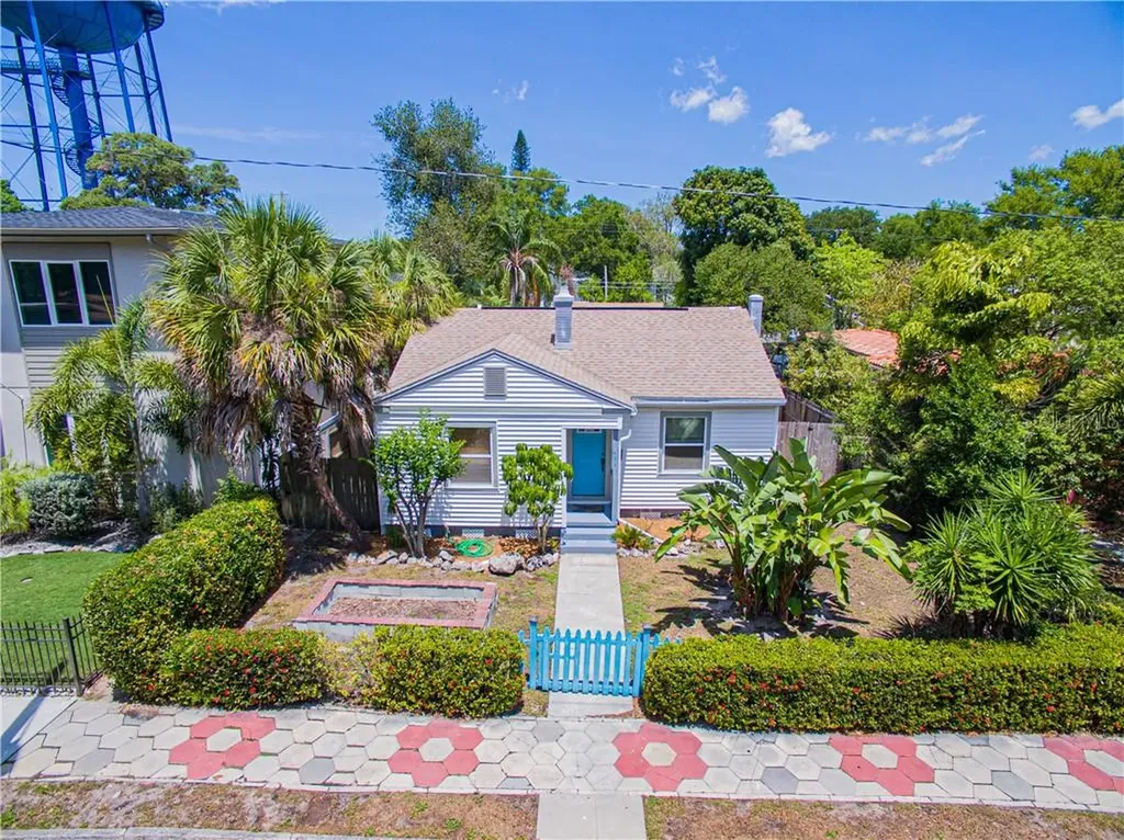 461 12th Avenue N St Petersburg FL 33701