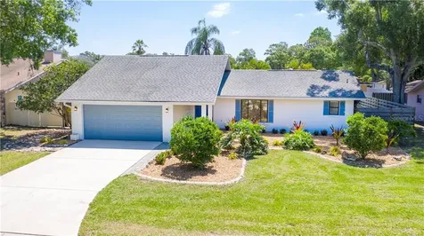 8425 Cypress Lake Circle Sarasota FL 34243