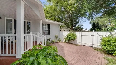 225 W Illiana Street Orlando FL 32806