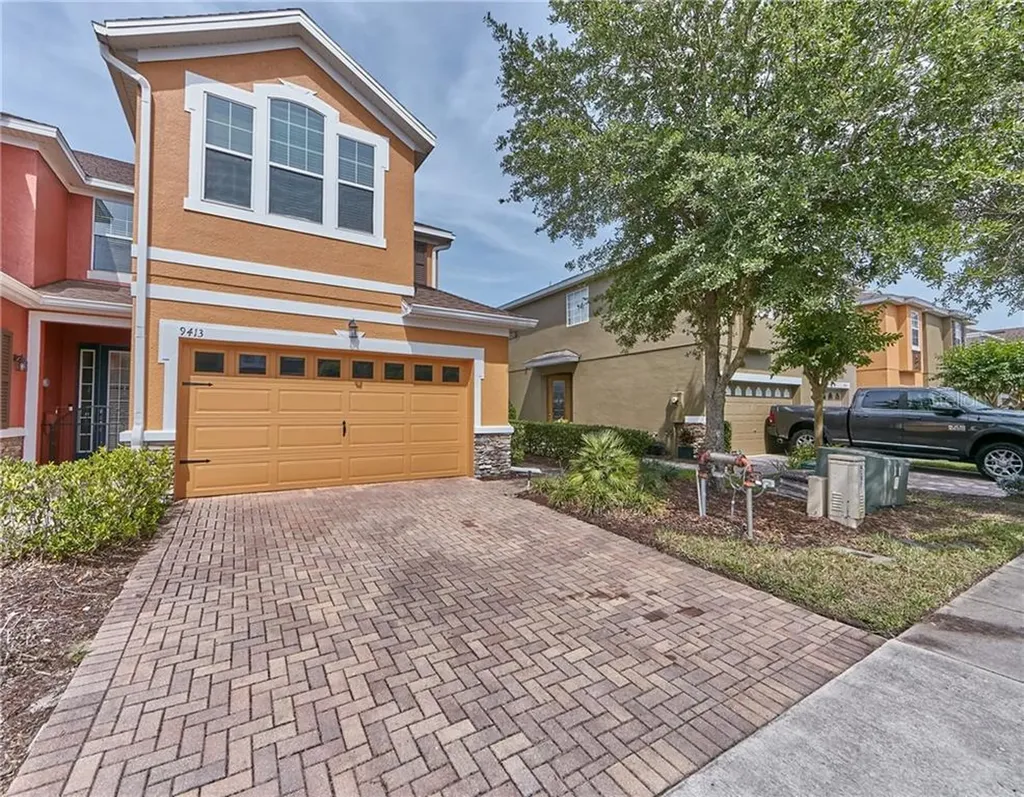 9413 Tawnyberry Street Orlando FL 32832