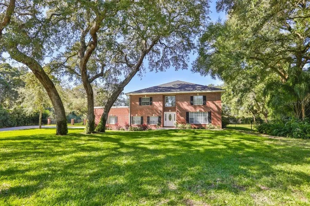 118 Hickory Creek Boulevard Brandon FL 33511