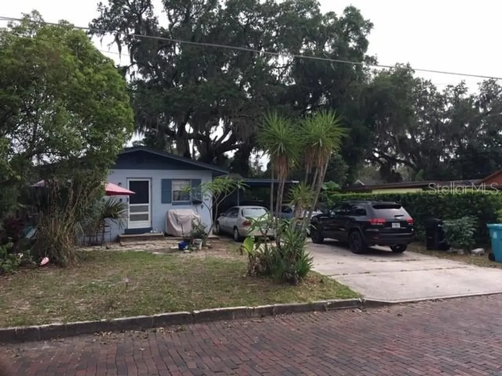 1242 Minnesota Street Orlando FL 32803