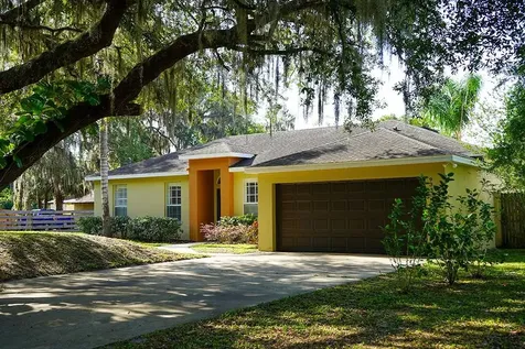 933 Cass Avenue Oviedo FL 32765