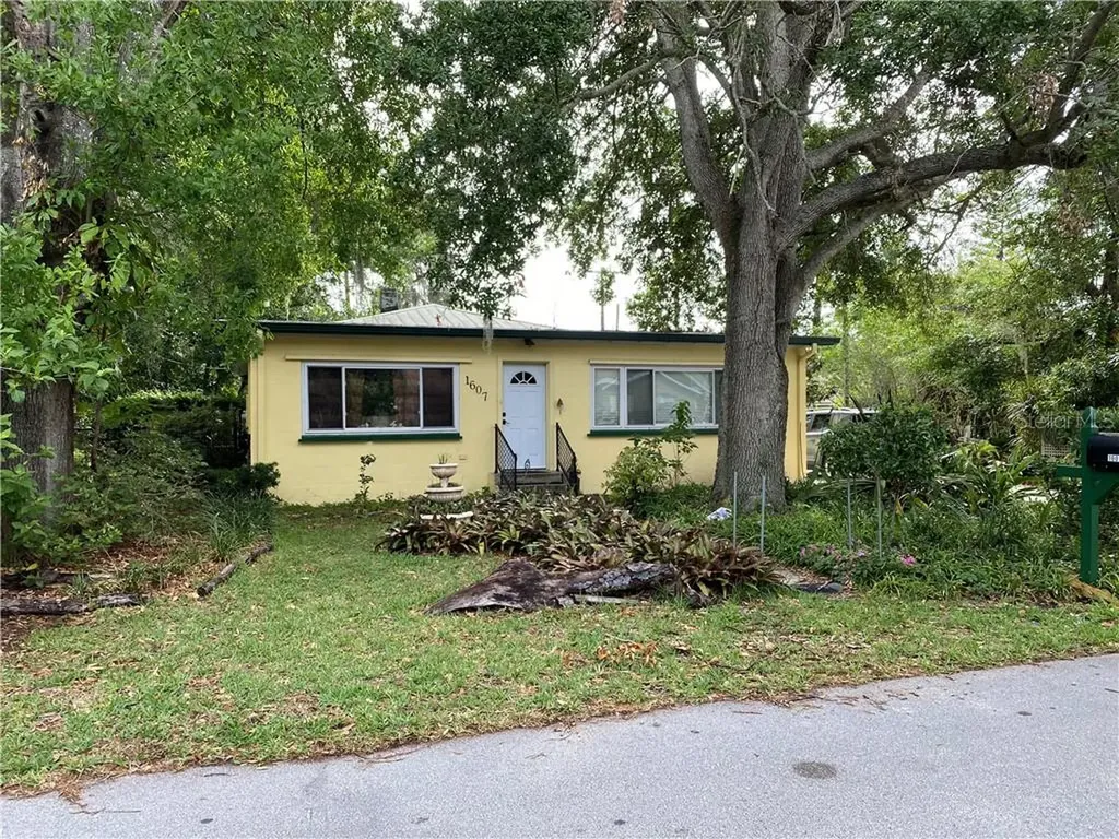 1607 Lockhart Street South Daytona FL 32119