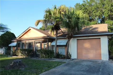 2202 N Merrin Street Plant City FL 33563