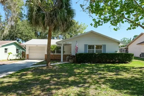 85 Irwin Street W Safety Harbor FL 34695