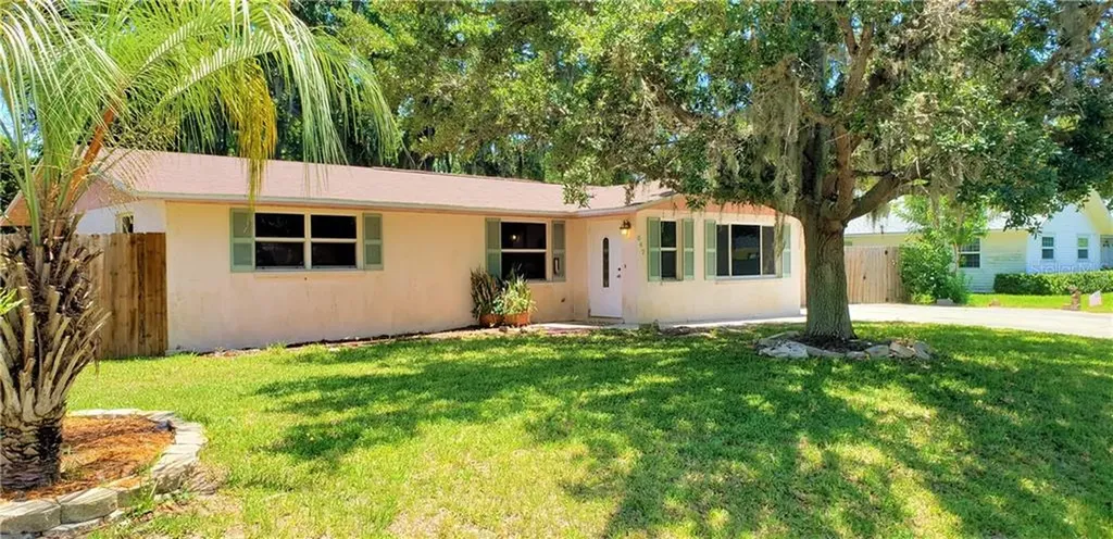 647 Roanoke Road Venice FL 34293