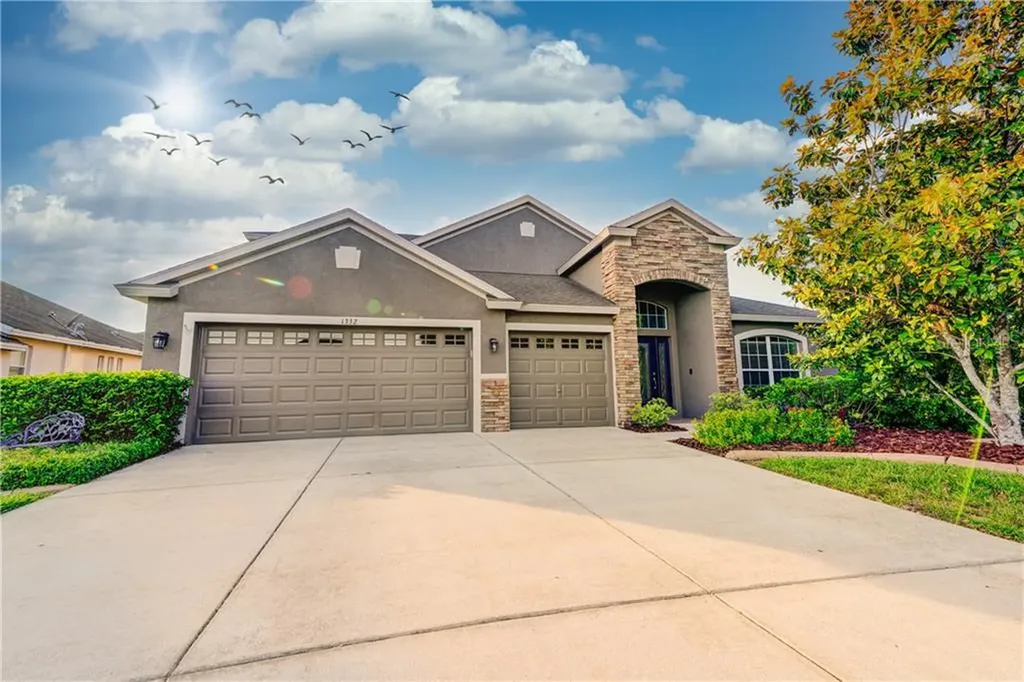 1332 Salmonberry Street Wesley Chapel FL 33543