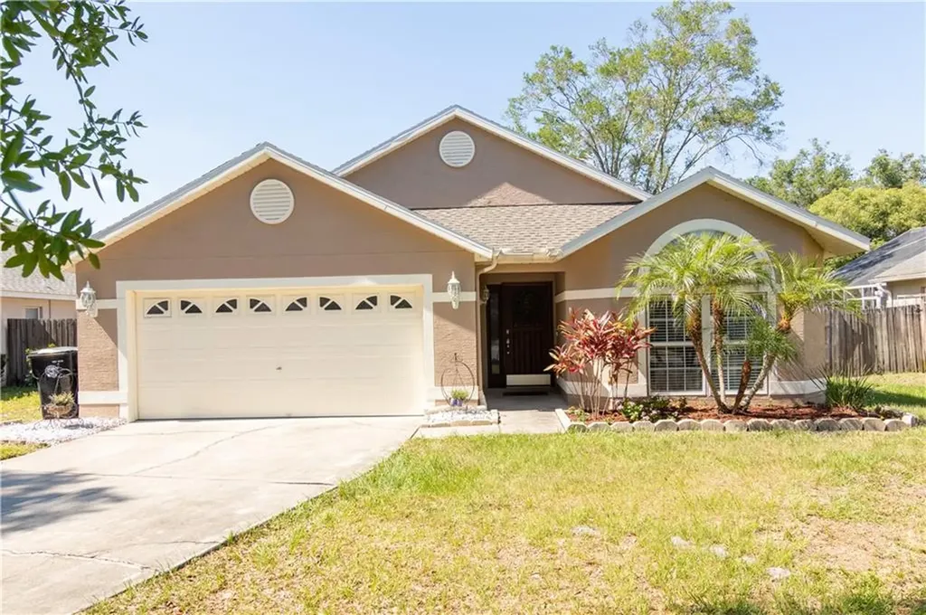 1811 Windsor Oak Drive Apopka FL 32703