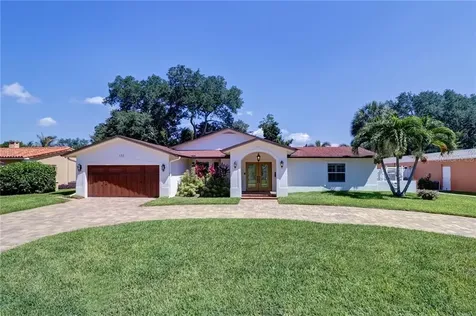 132 Giralda Boulevard NE St Petersburg FL 33704