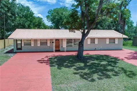 1212 Orange Avenue Tavares FL 32778