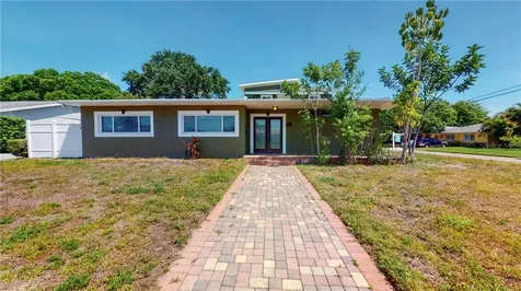 1197 38th Avenue NE St Petersburg FL 33704