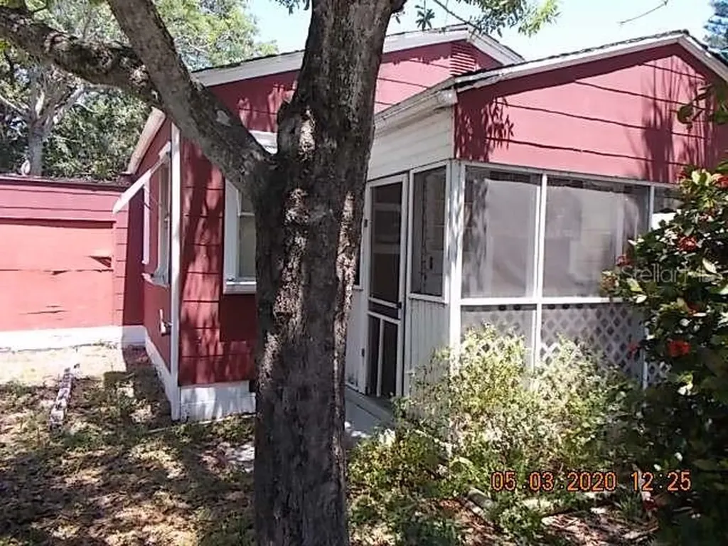 4156 County Road 16 St Petersburg FL 33709