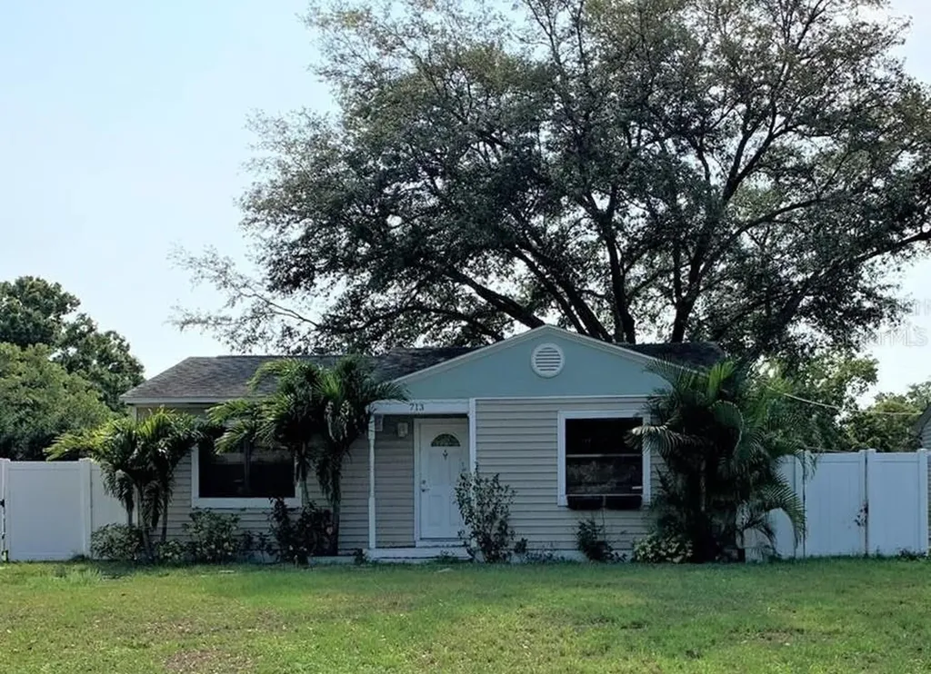 713 Gray Street S Gulfport FL 33707