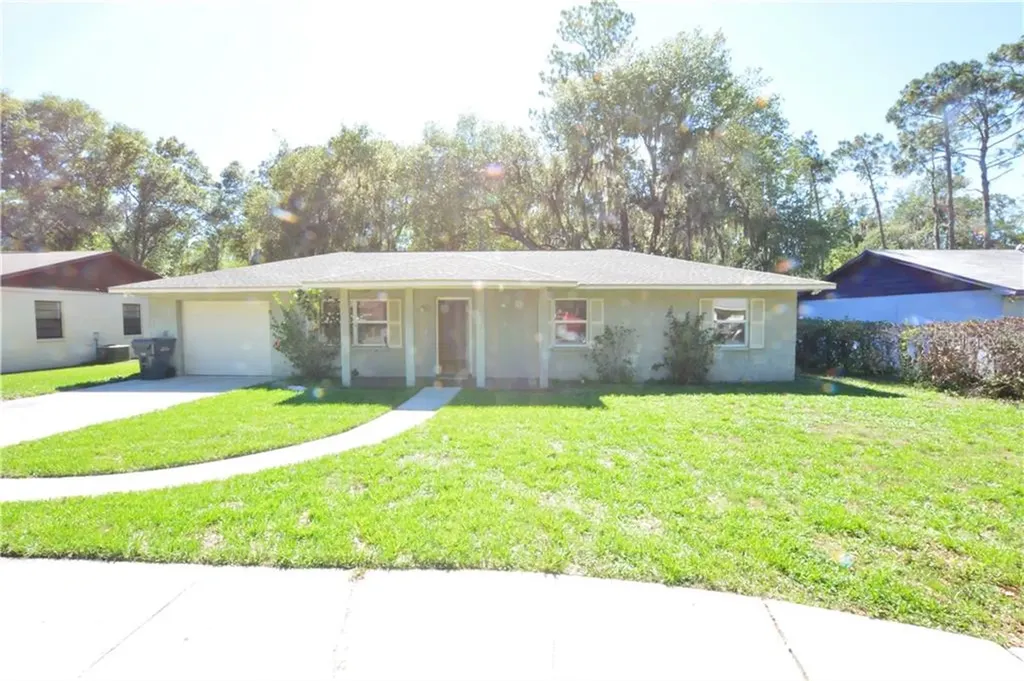 706 Ponderosa Drive W Lakeland FL 33810