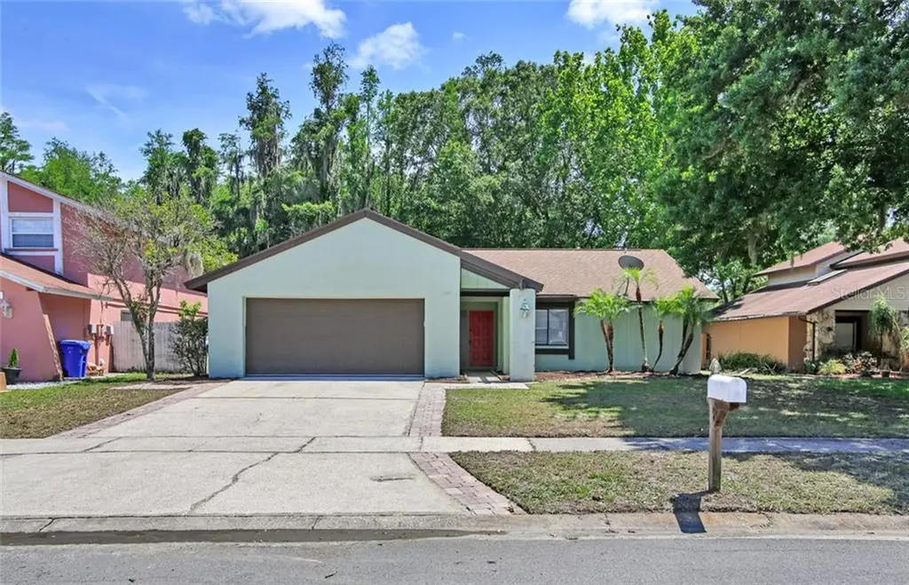 2746 Lakeville Drive Tampa FL 33618