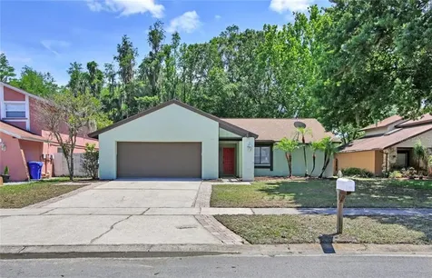 2746 Lakeville Drive Tampa FL 33618
